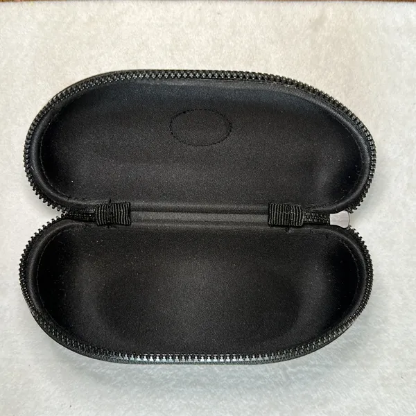 COSTA DEL MAR‎ Black Sunglasses Case Zipper Hard Clamshell Glasses - Image 4