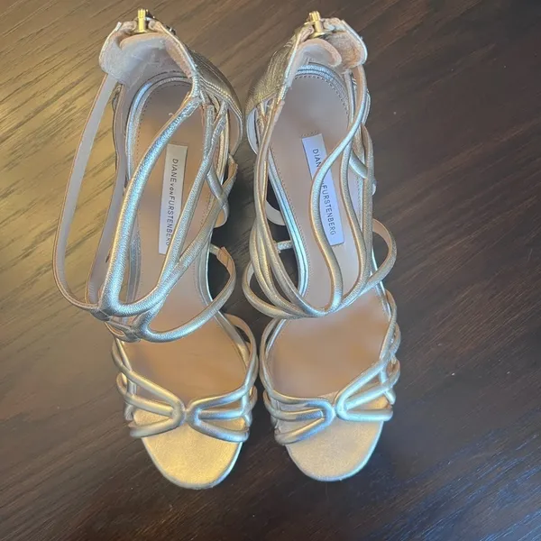 Diane Von Furstenberg Gold Strappy Sandal Heels Size 9 - Image 7
