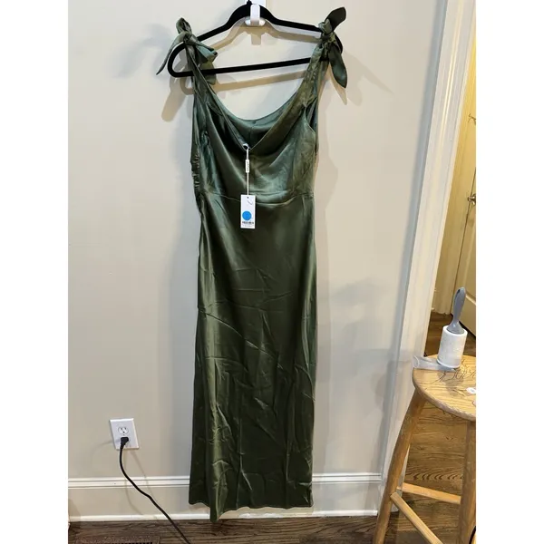 Petal & Pup Selma Off Shoulder Maxi Dress Olive Gown Satin Bows Size XL - Image 5