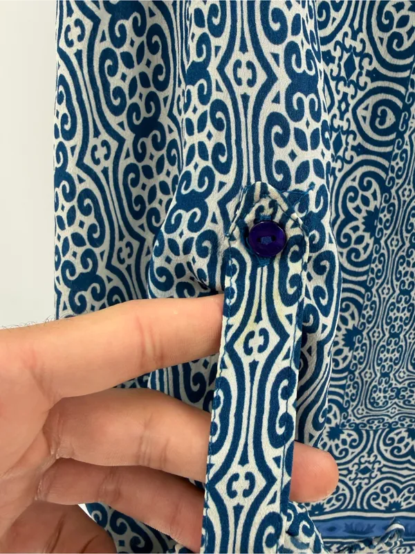 Tolani Blue Silk Medallion Print Boho Tassel Tie Blouse boho Top size large - Image 7