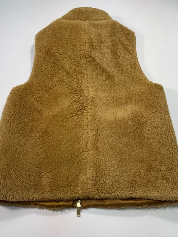 J. Crew Camel Teddy Fleece With Gold Zip Vest Size Medium - Image 9