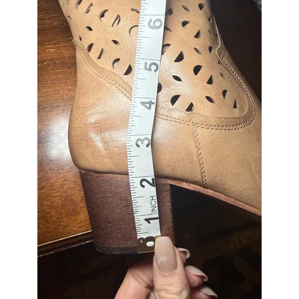 Boutique by Corkys Gabbie Taupe Perforated‎ Lace Up Back Tall Boots Womens 11 - Image 8