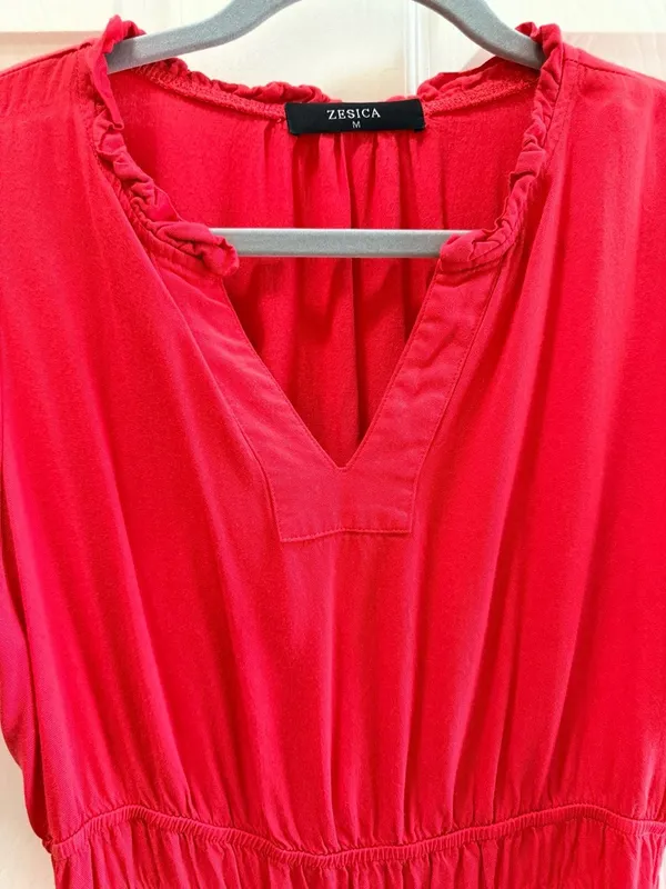 Zesica Tiered Midi Dress Size M Red Smocked Waist V-Neck Flutter Sleeve - Image 3