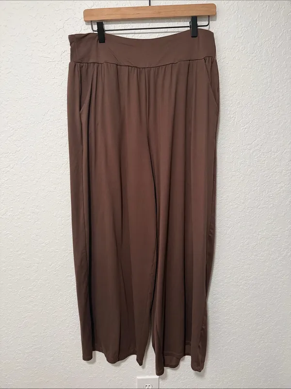 TORRID Wide Leg Brown Lounge Pants Size 1X - Image 2