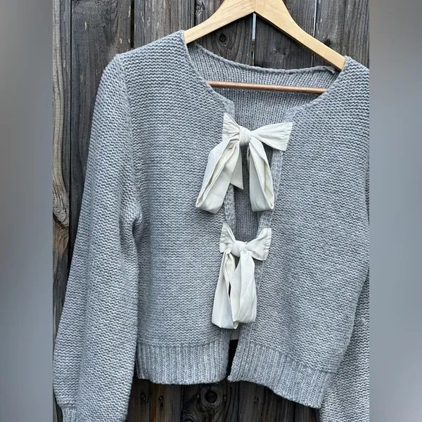 COMMENSE Crew Neck Bow Knit Top Gray Size M - Image 13