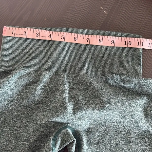 NVGTN Seamless Biker Shorts High Rise 6” Green Size XS‎ - Image 7