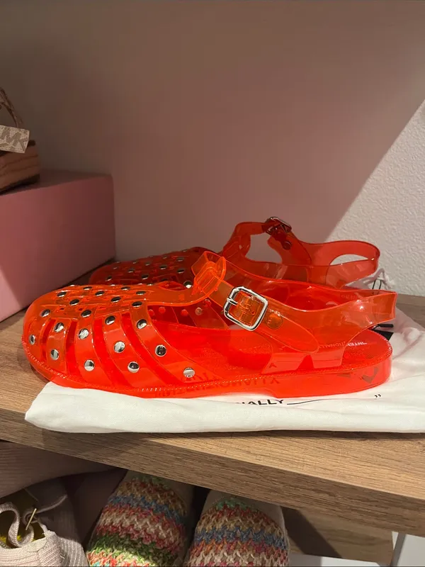 INTENTIONALLY BLANK Ellery Stud Jelly Sandals (Sz 9) Cherry Red NWT - Image 4
