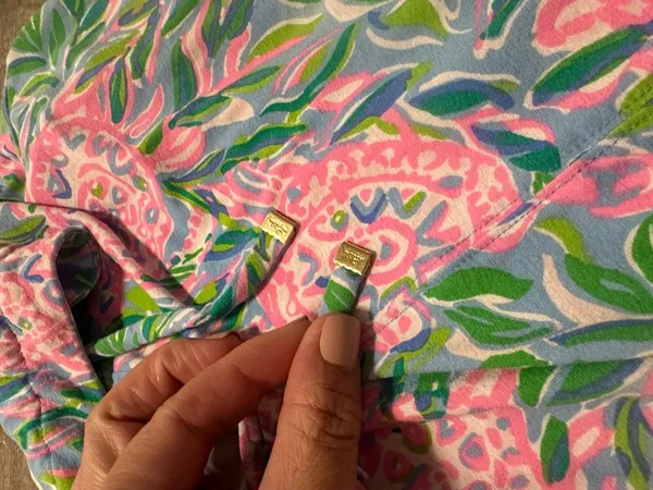 Lilly Pulitzer UPF 50+ Cassi Popover French Blue Turtley in‎ Love size small - Image 3