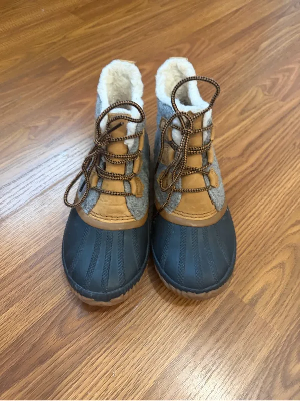 Sorel Out ‘N About Plus Duck Boots Outdoor Sherpa Lined 7 - Image 2