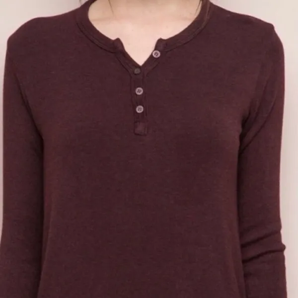 ✨ Brandy Melville Callan burgundy long sleeve✨ - Image 2