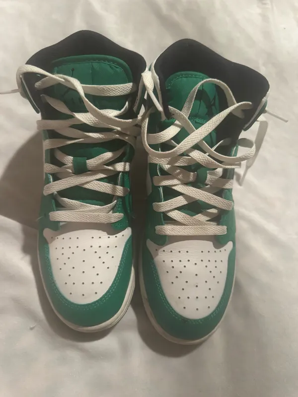 green jordan’s  - Image 2