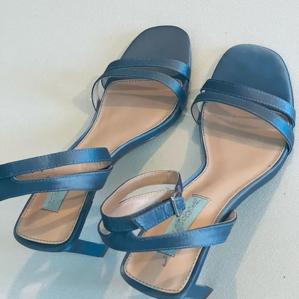 Betsey Johnson yasmi satin sandal dress shoes for women - Image 2