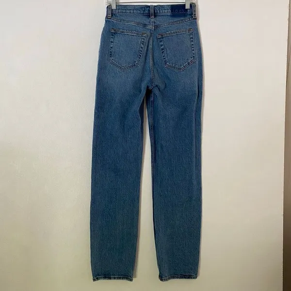 Abercrombie & Fitch 90s High Rise Straight Leg Jeans Size 26 - Image 3