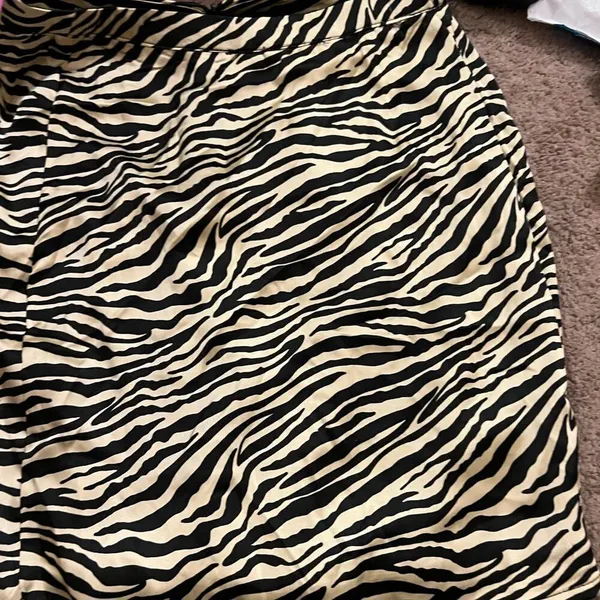 NWT sincerely Jules zebra print‎ skirt M - Image 7