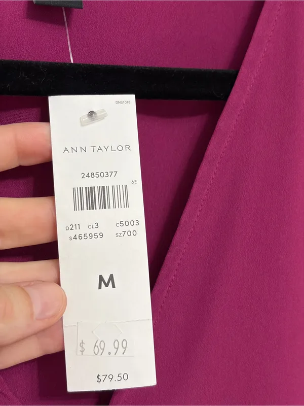 NEW Ann Taylor V-Neck Tie Sleeve Popover Blouse in Dark Pink - Size M - Image 4