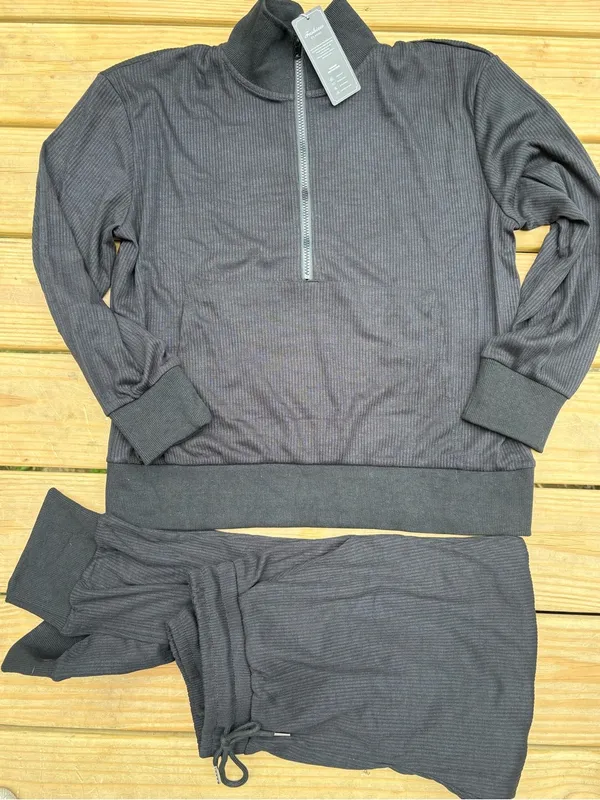 Women’s L Black Ribbed 2 - Image 4