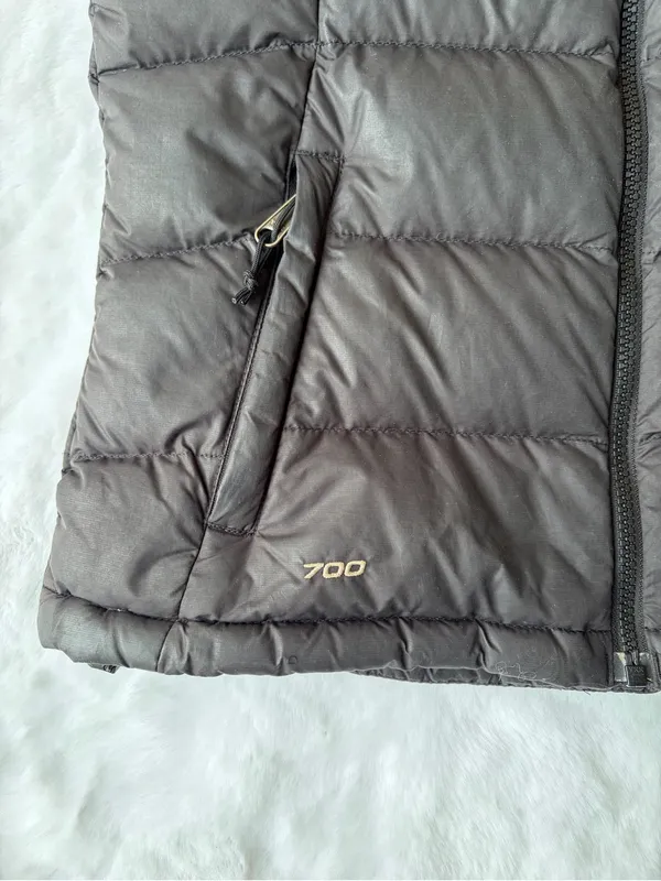 The North Face Nuptse 2 TNF Black 700 Puffer Vest - Image 3