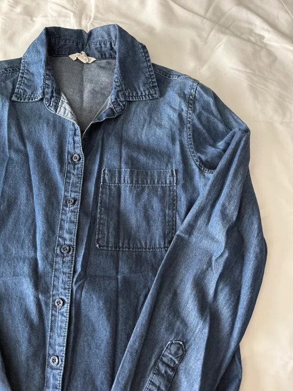 Aeropostale Dark Blue Chambray Button Up Shirt - Image 3