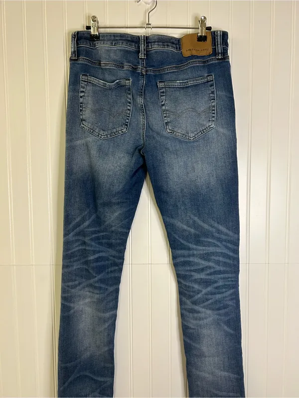 American Eagle Next Level Stretch Women’s Distressed Blue Skinny Jeans 30x32 - Image 4