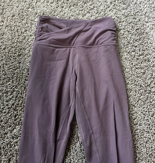 Lululemon Leggings Cross Over  - Image 2