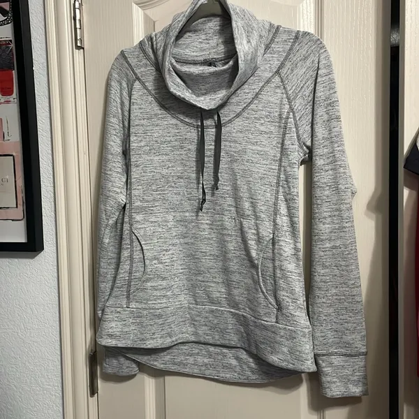 Kuhl Lea Long Sleeve‎ Pullover Athleisure Gorpcore Granola Outdoors Hiking - Image 3
