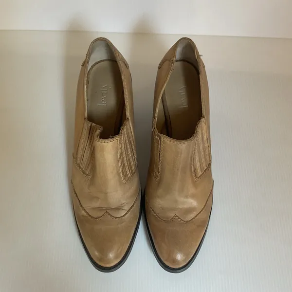 Tan Leather Western Ankle Boots Size 7 Block Heel Boho Fall Booties Pointed Toe - Image 10