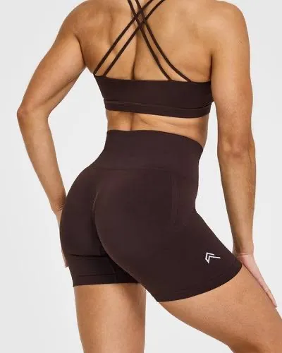 One Active Effortless Short 70% Cocoa - Image 2