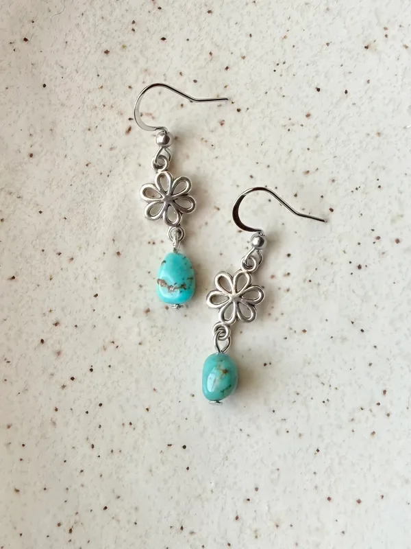 Handmade retro y2k fairy boho style flower turquoise dangle earrings🌀 - Image 3