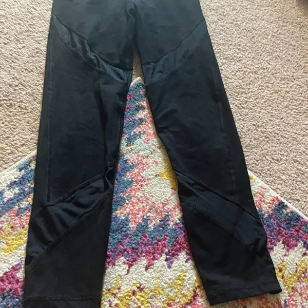 Aerie small‎ black leggings - Image 2
