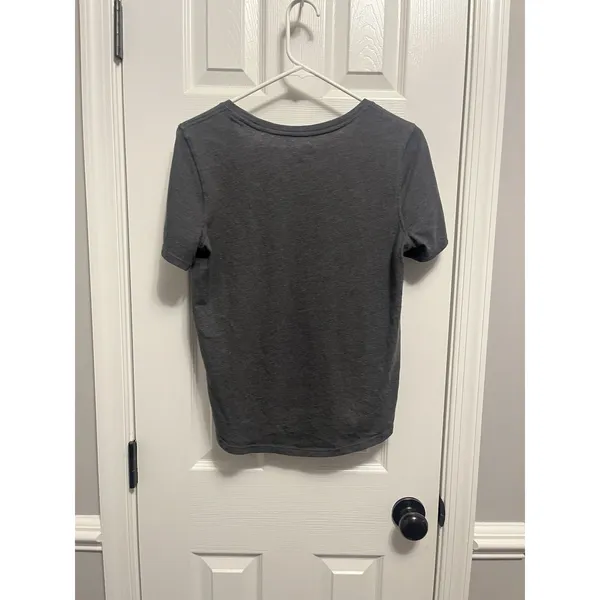 Grey Small Scoop Neck Carhartt Womens T shirt. - Image 5