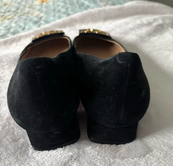 Tory Burch Black Suede Shoes - Image 7