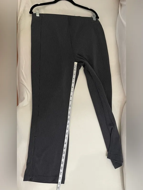 lululemon Ribbed Softstreme Zip leg High Rise Cropped 25” Pants Black Size 12 - Image 6