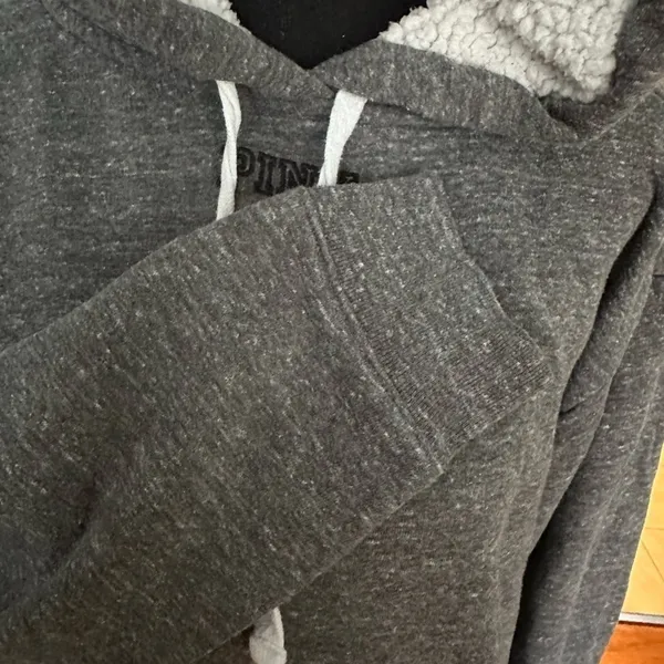 PINK Victoria’s Secret Gray Fleece-Lined Hoodie – Size M - Image 5