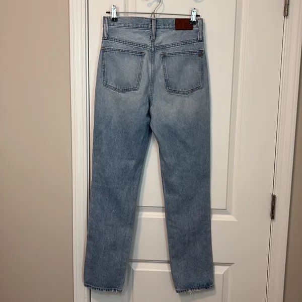 Madewell Classic Straight Full-Length Jeans in Hartsville Wash‎ - Image 7