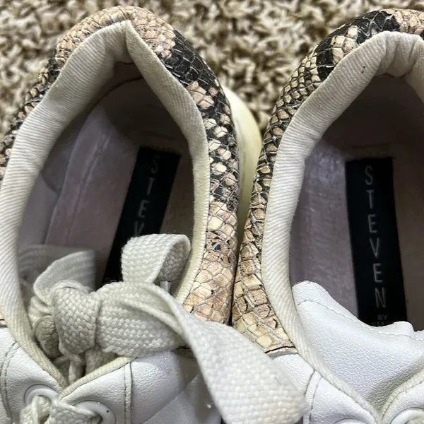 Steve Madden 7.5 sneakers with snake skin accents - Image 2