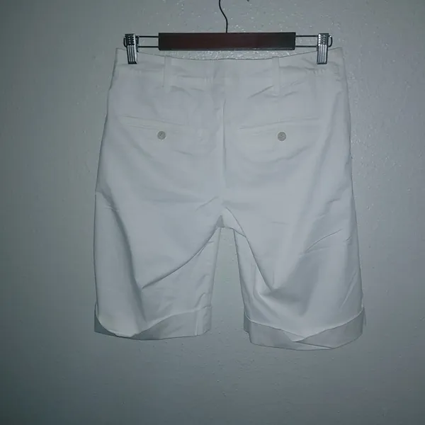 Banana Republic 6 High Rise Stretch Bermuda White Shorts - Image 5