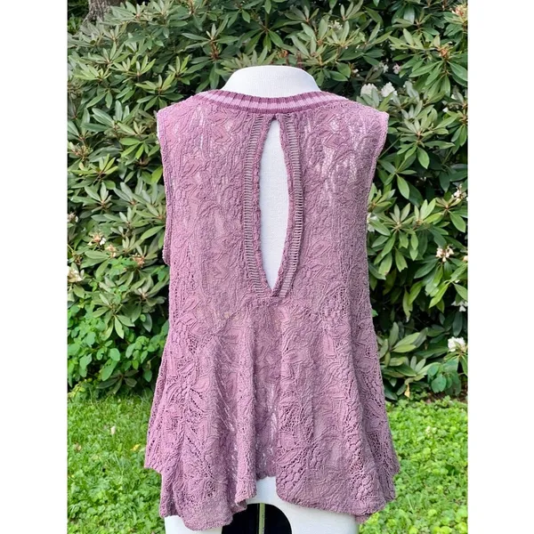 Free People Maisie Tunic Tank Blush M Crochet Keyhole Lace Swing Top Peplum - Image 4
