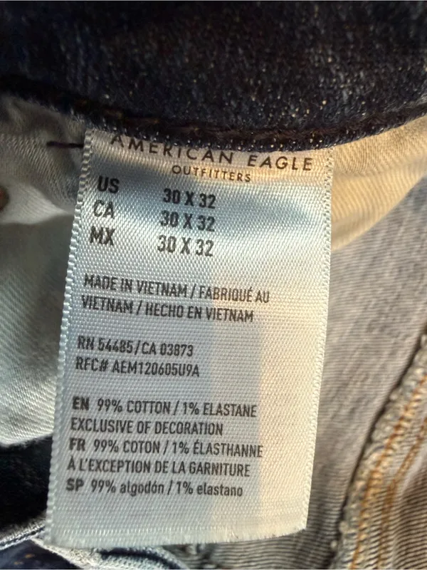 American Eagle Outfitters Distressed Dark Blue Jeans 30x32 - Image 4