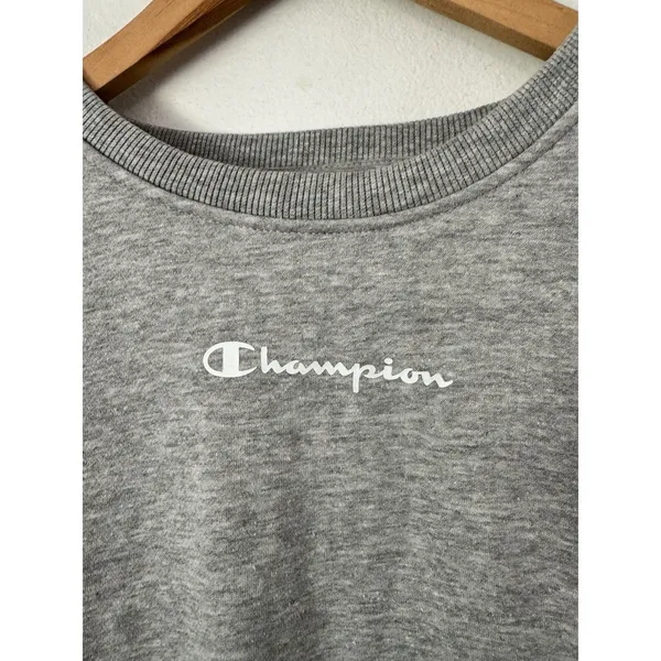NWT Champion Women’s Center Logo Crewneck Light Grey Sweatshirt Size Medium - Image 3