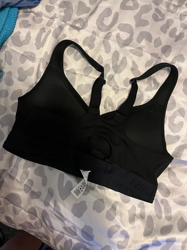 Nike sports bra - Image 3