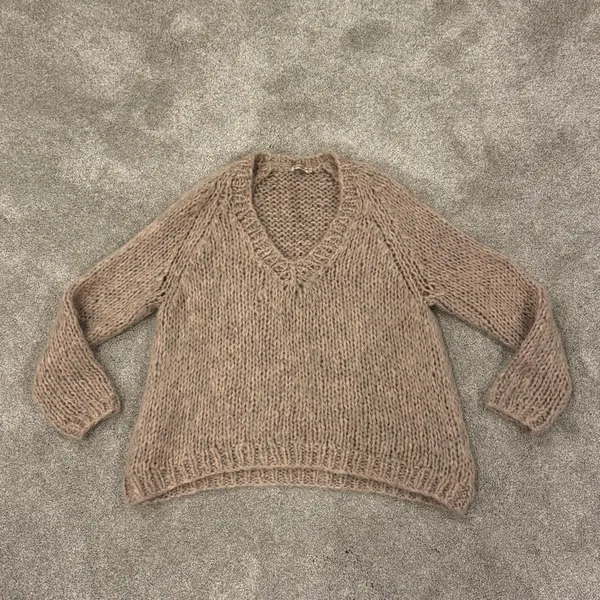 Mes Demoiselles chunky Mohair Blend Sweater V-Neck size Medium oversized - Image 6