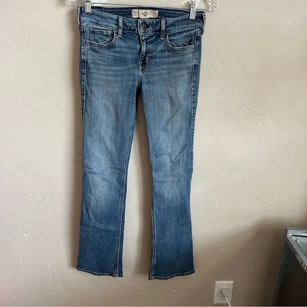 Hollister Boot Cut‎ Short Denim Jeans - Image 2
