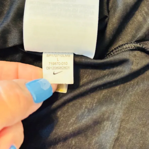 237 | Nike Dri-FIT Womens Large Cap Sleeve Running Workout‎ Top Black - Image 5