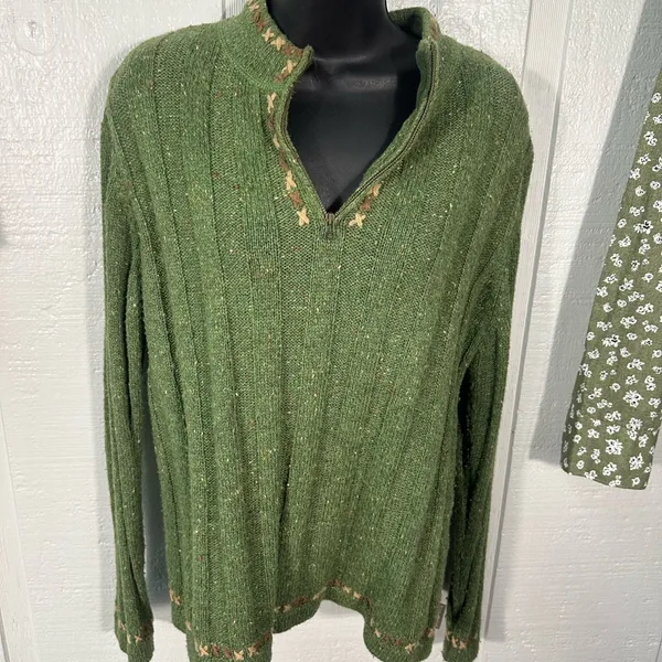 Woolrich Vintage Womens Green Sweater Size Medium EUC - Image 3