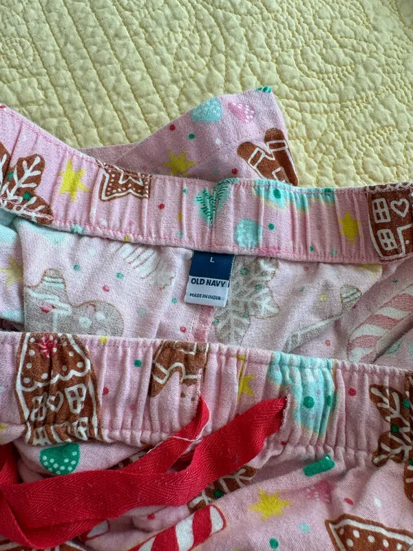 Women’s Old Navy Christmas Cotton Pajamas - Image 3
