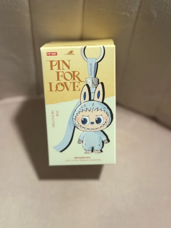 POP MART Pin for Love Labubu~ H - Image 6