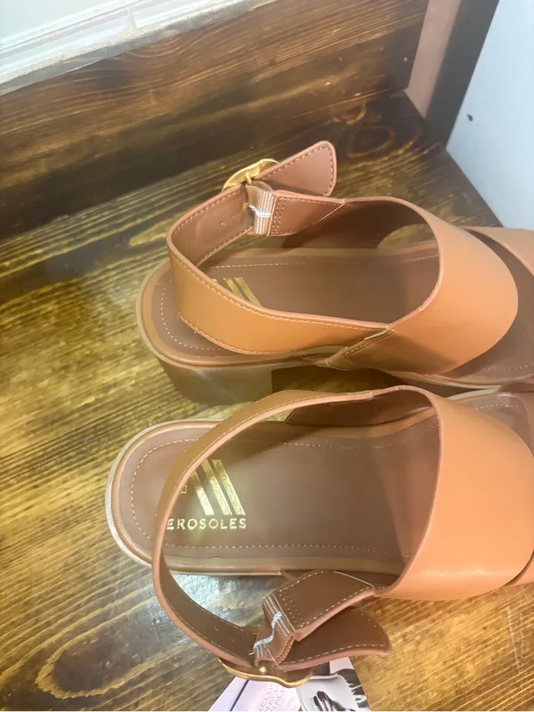 Aersoles brown chunky heel sandals size 11 wide width - Image 5