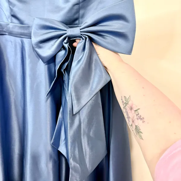 Miss Veil Satin Tea Length Dress Double V Neck Bow Detail Pockets NWT Blue Small - Image 4