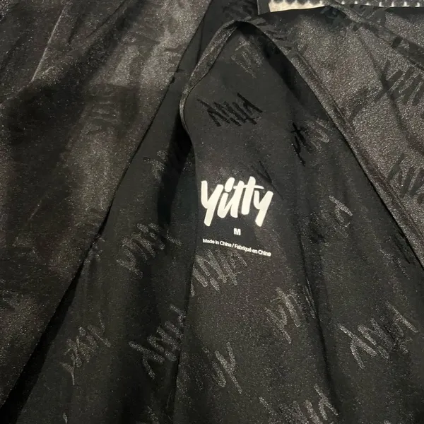 YITTY‎ Women's Satin Pretty Mini Robe Size Medium Iconic Black - Image 12