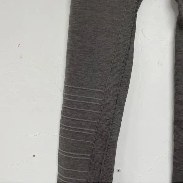 Blanqi Maternity Grey Ribbed Moto Lowrise Full Length Womens Leggings Womens M - Image 7